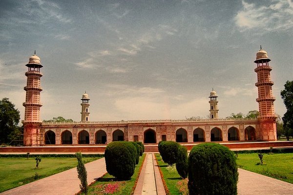 MASAJID IN SHEIKHUPURA
